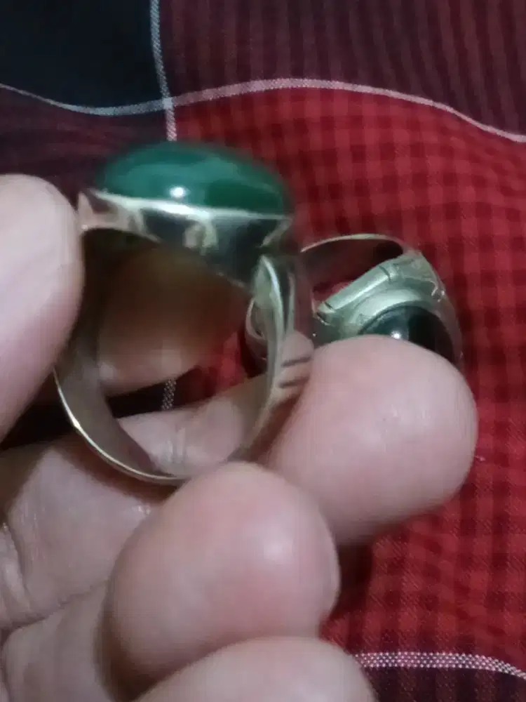 Dimaharkan batu akik hijau ring perak pesanan