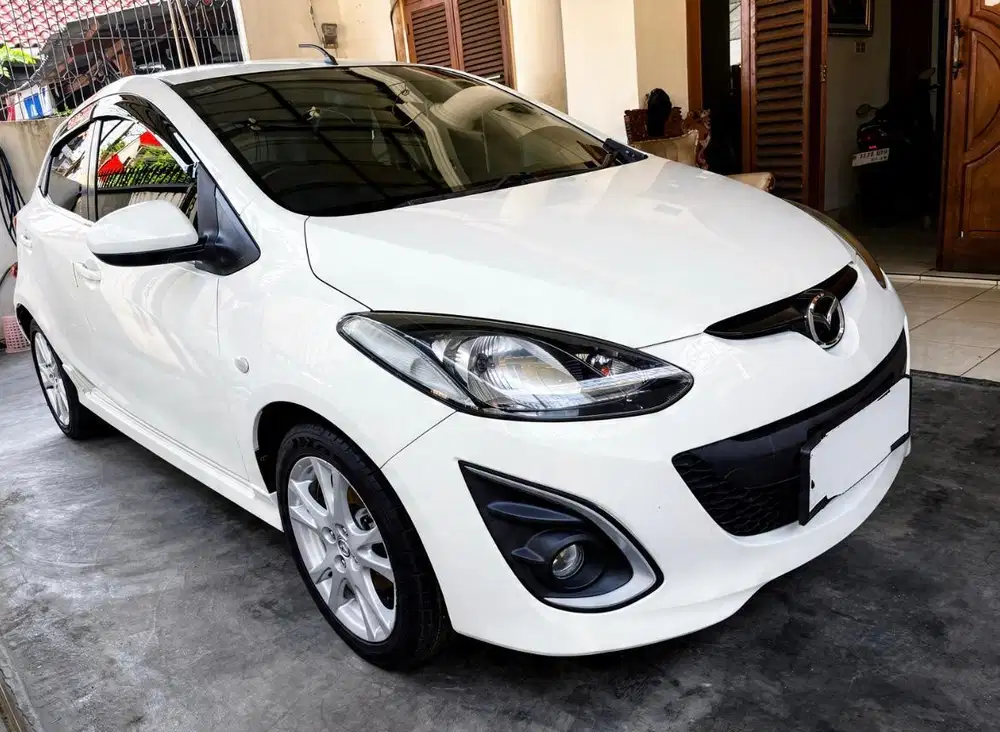 Mazda 2 R matic