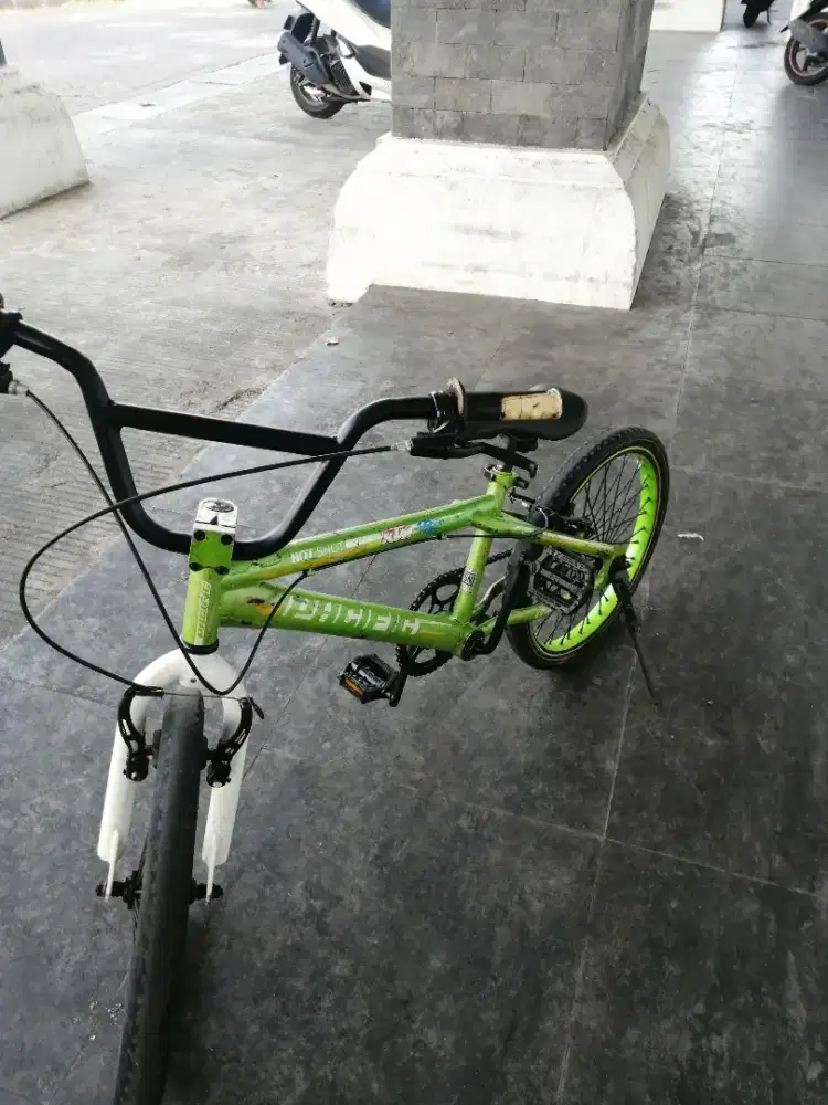 Sepeda bmx pasific