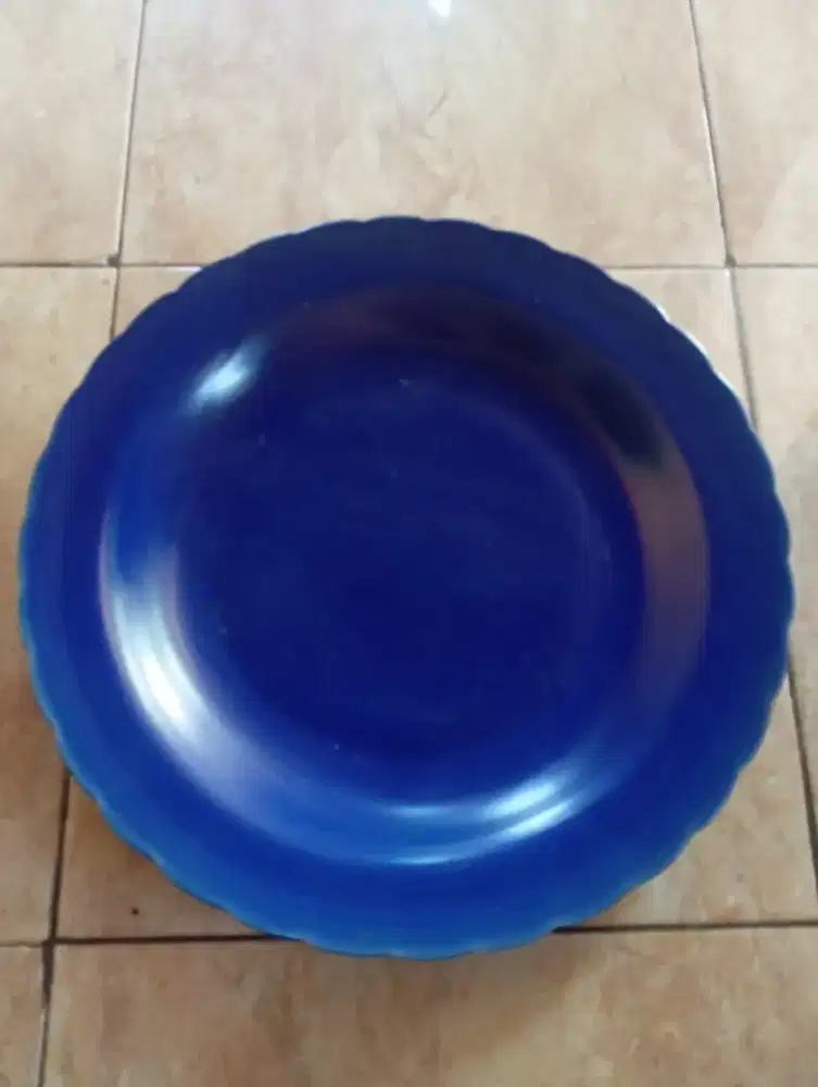 Piring besar biru Cing dinasti