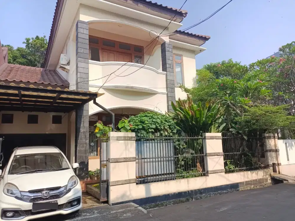 Dijual Rumah Hot Sale Bagus 2 Lantai Lokasi Strategis Dekat Bxc Mall di Bintaro Tangsel Dm 18594