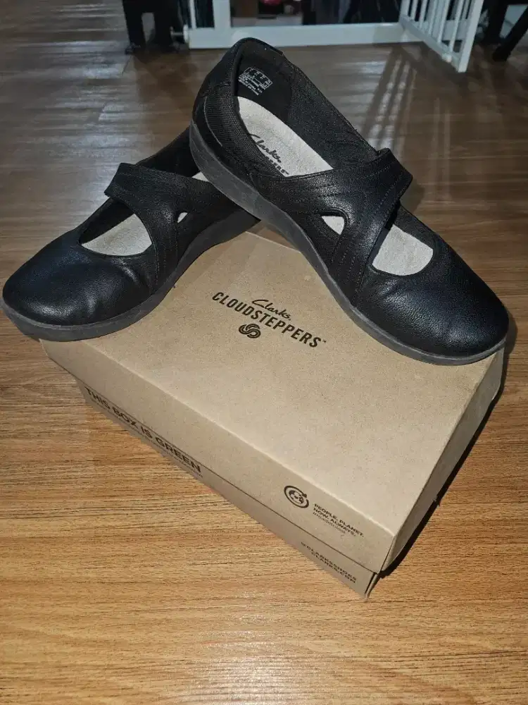Sepatu Wanita Clarks Size 41