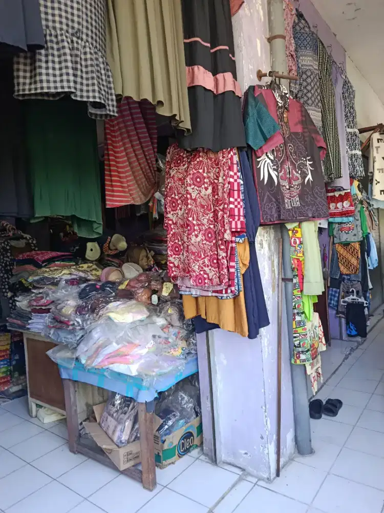 Jubah wanita tren masa kini
