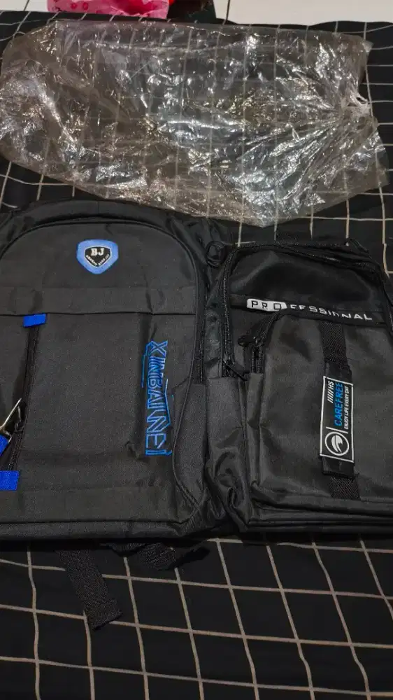 Borong aja semua tasnya ada 2 pcs