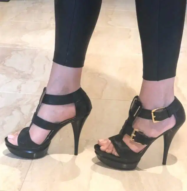 PRELOVED SEPATU HEELS MK ORI