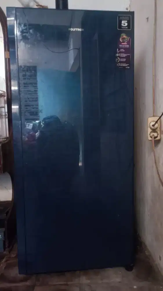 Kulkas Polytron