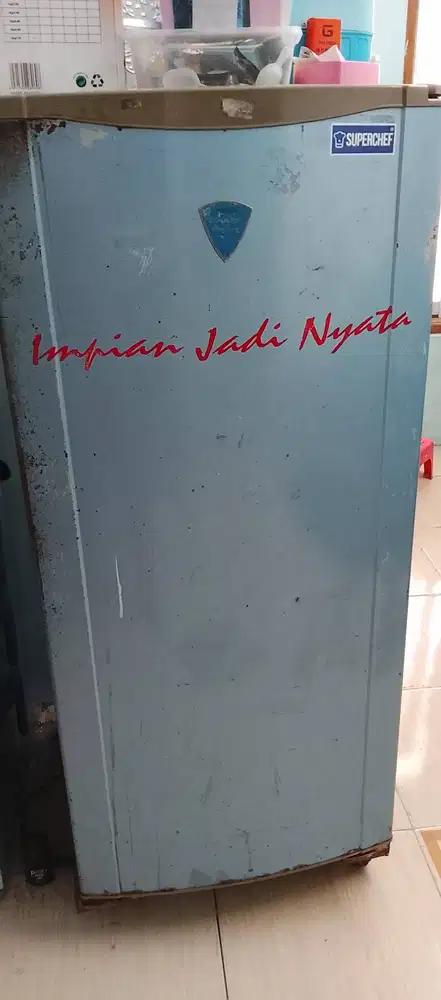 Kulkas BEKAS 1 Pintu Merek Sharp