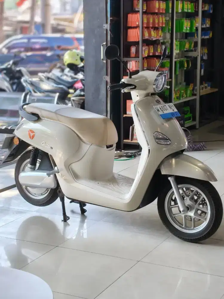 Promo Spesial Yadea Osta H Motor Listrik On The Road | Cicilan 0%