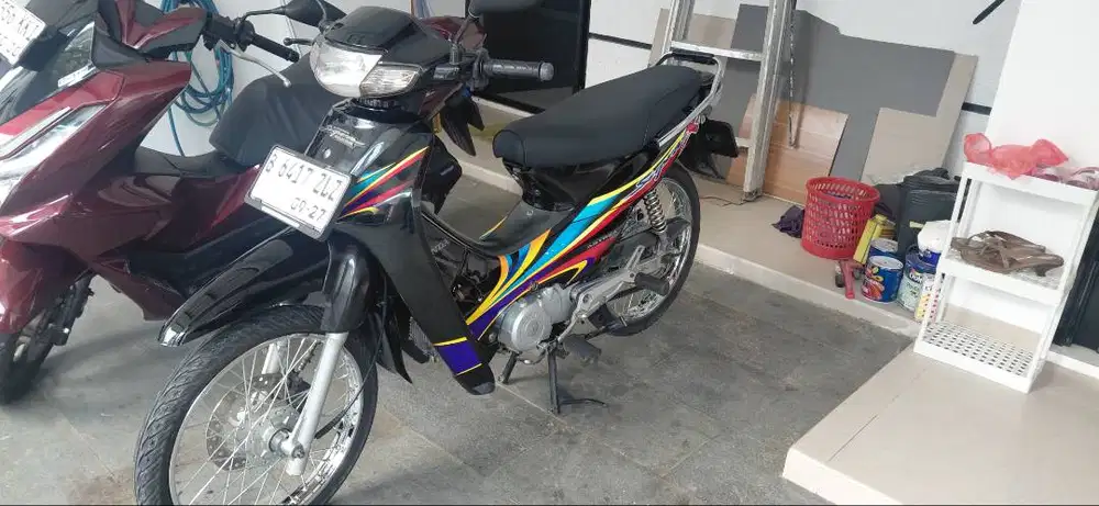 Supra x 100 tahun 2005