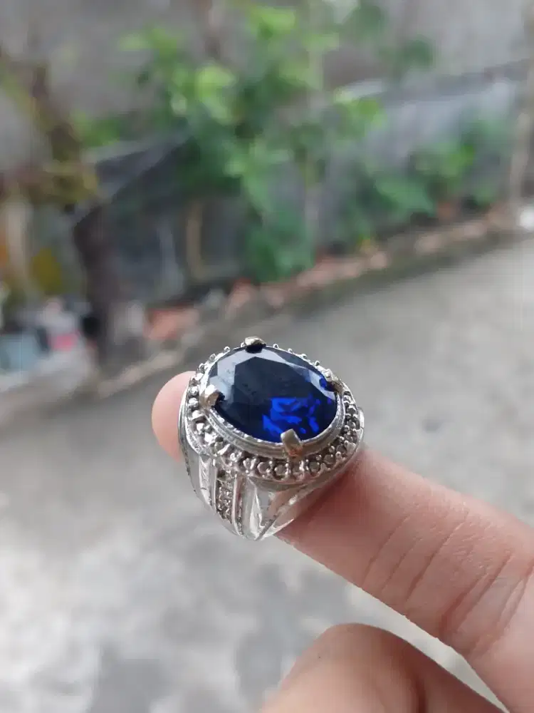 Cincin batu blue safir
