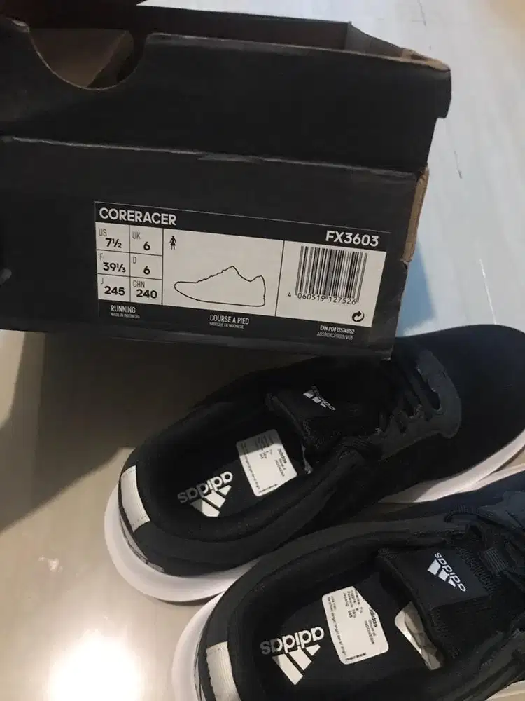 Adidas sepatu original