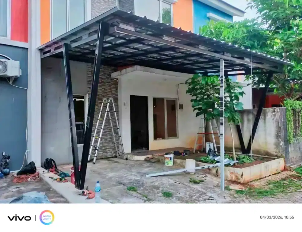 Kanopi baja ringan dan garasi