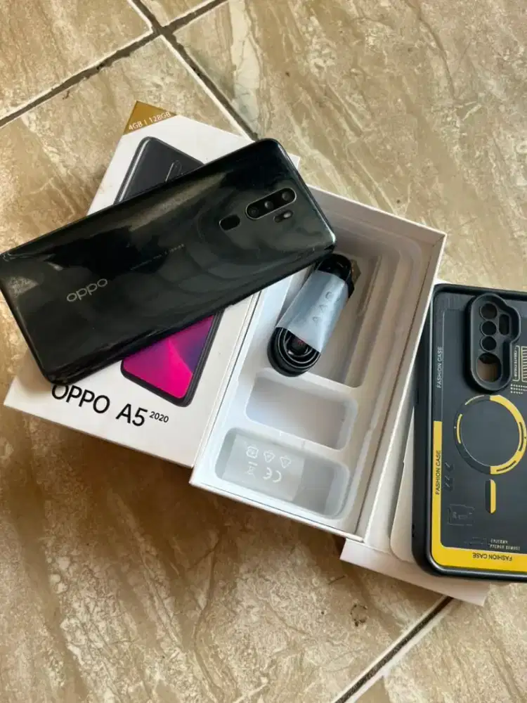 Di jual oppo a52020 ram 4/128