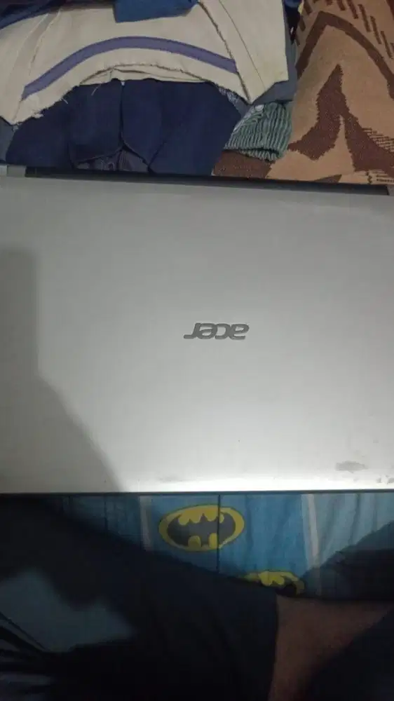Acer Aspire V5431-877B2G32Mass (second tapi masih nyala dan berfungsi)