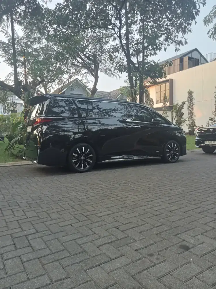 Mencari lowongan kerja sebagai driver pribadi