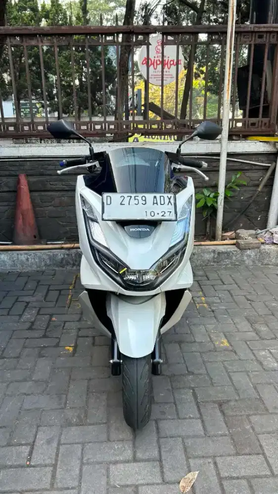honda pcx 160 cbs