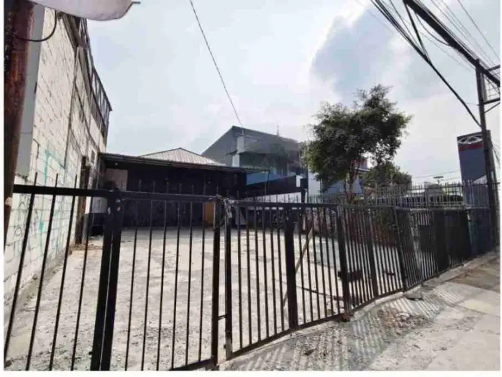 DISEWAKAN EX SHOWROOM DI JATIWARINGIN JAKARTA TIMUR STRATEGIS BAGUS