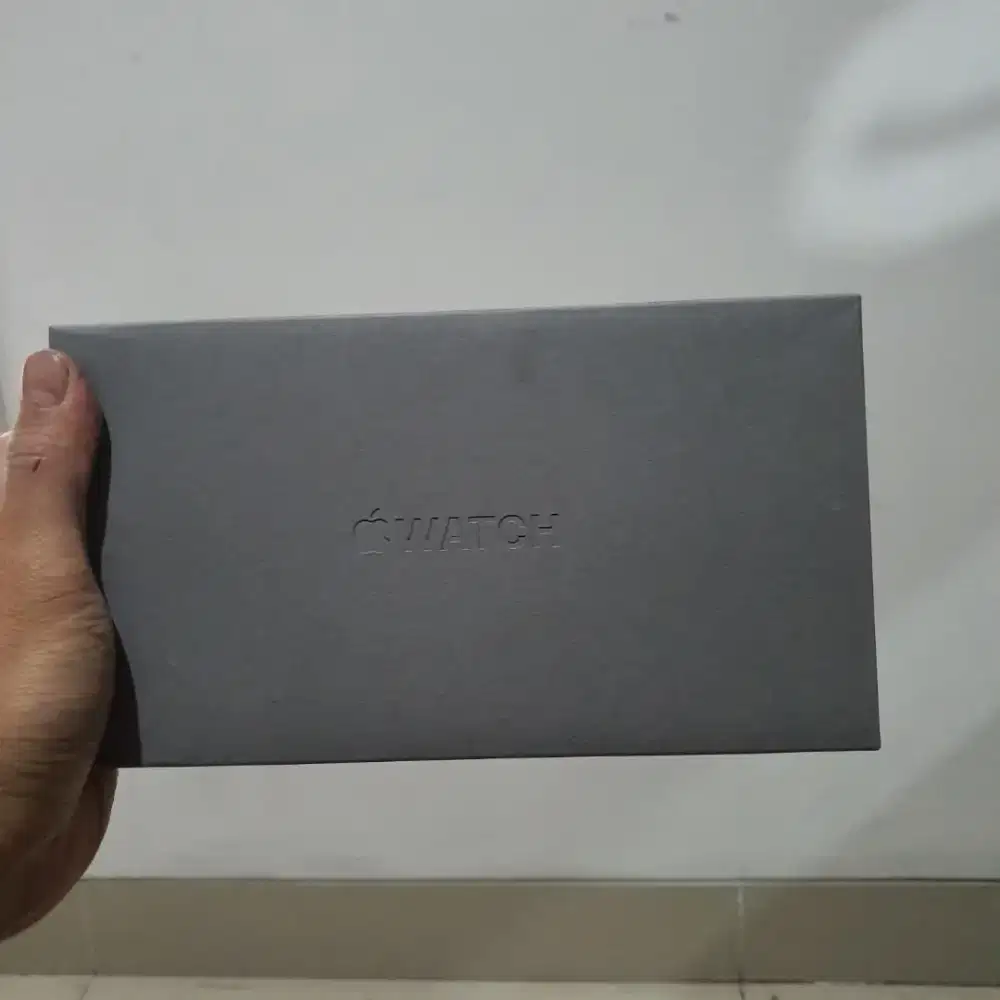 Apple Watch Ultra 2 Black Titanium Malinese Loop