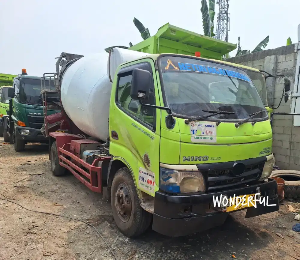 Hino Dutro 130HD Mixer 3 - 4 Kubik Ors Turbo 6ban Turbo Semen Ors