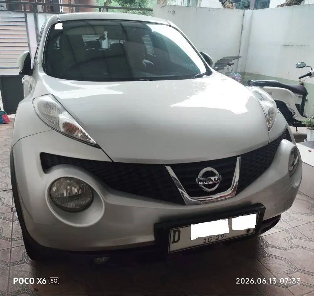 Nissan Juke RX /AT (2012)
