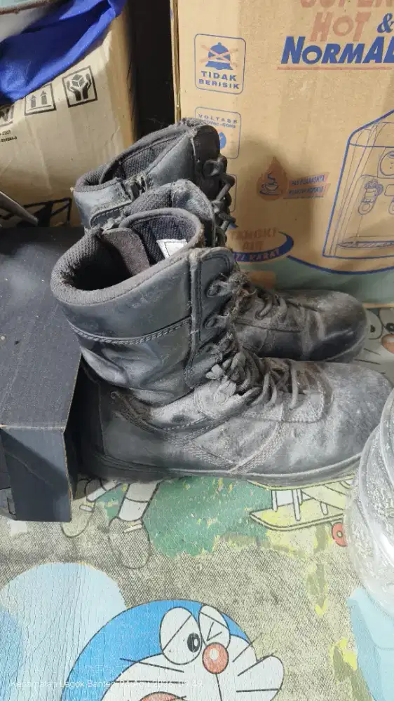 Sepatu PDH ukuran 41