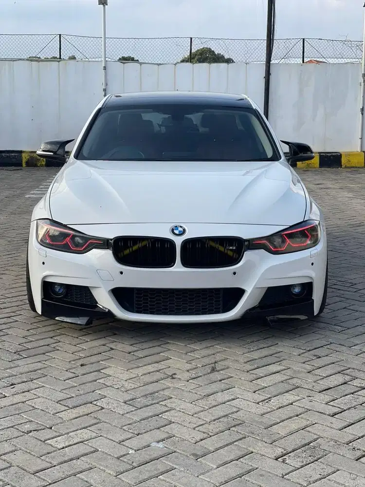 Istimewa! BMW 320i F30 2.0 matic tahun 2013