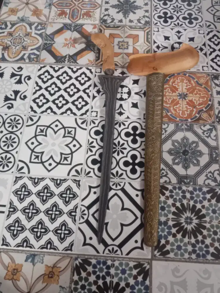 DIJUAL KERIS KUNO JAWA ABAD KE 20 MURAH