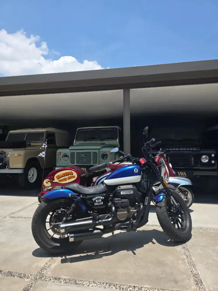 QJ MOTOR SRV 250 AMT CUSTOM KATROS GARAGE
