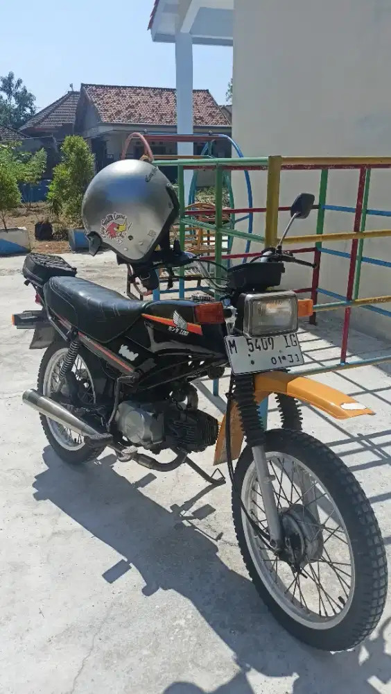 Honda win 100 tahun 2001