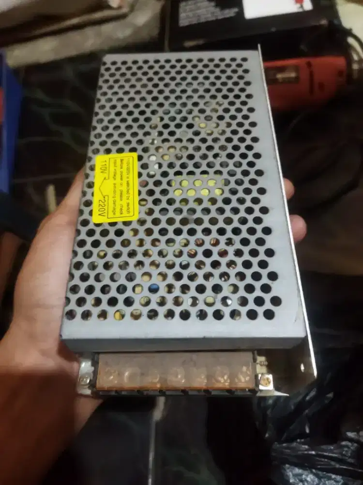 Power supply 12V 10A