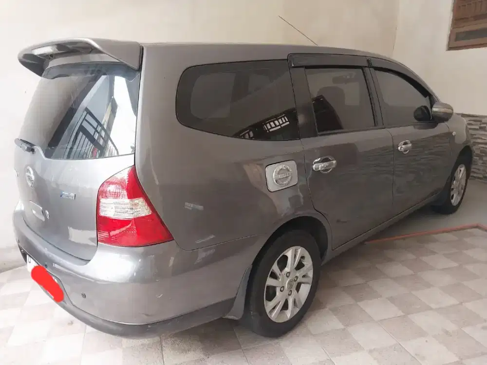 Nissan Grand Livina SV 2011 Matic