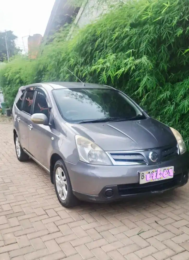 Nissan Grand Livina SV 2011 Matic