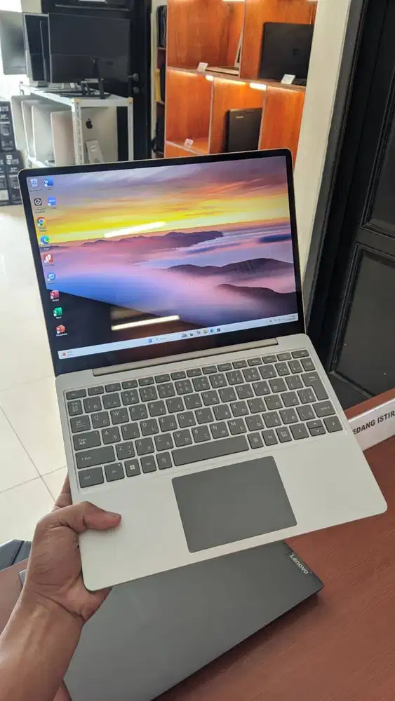 Microsoft Surface Go Core i5 Gen 10 RAM 16GB SSD 256GB