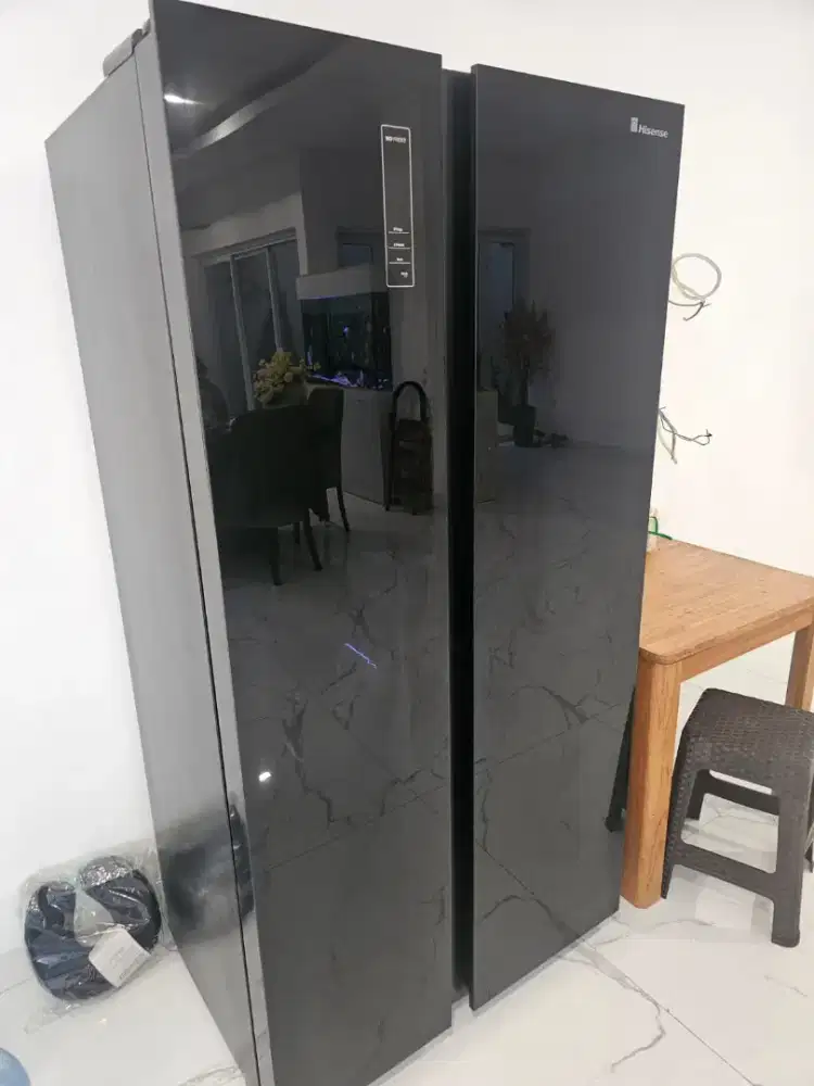 Dijual kulkas Hisense Tempered Glass normal mulus