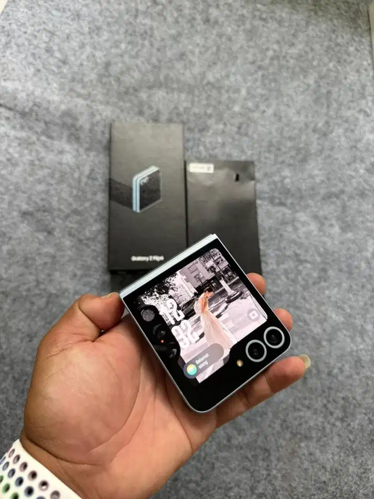 Samsung Z Flip 6 12/256 Full Original Lokasi Sigli