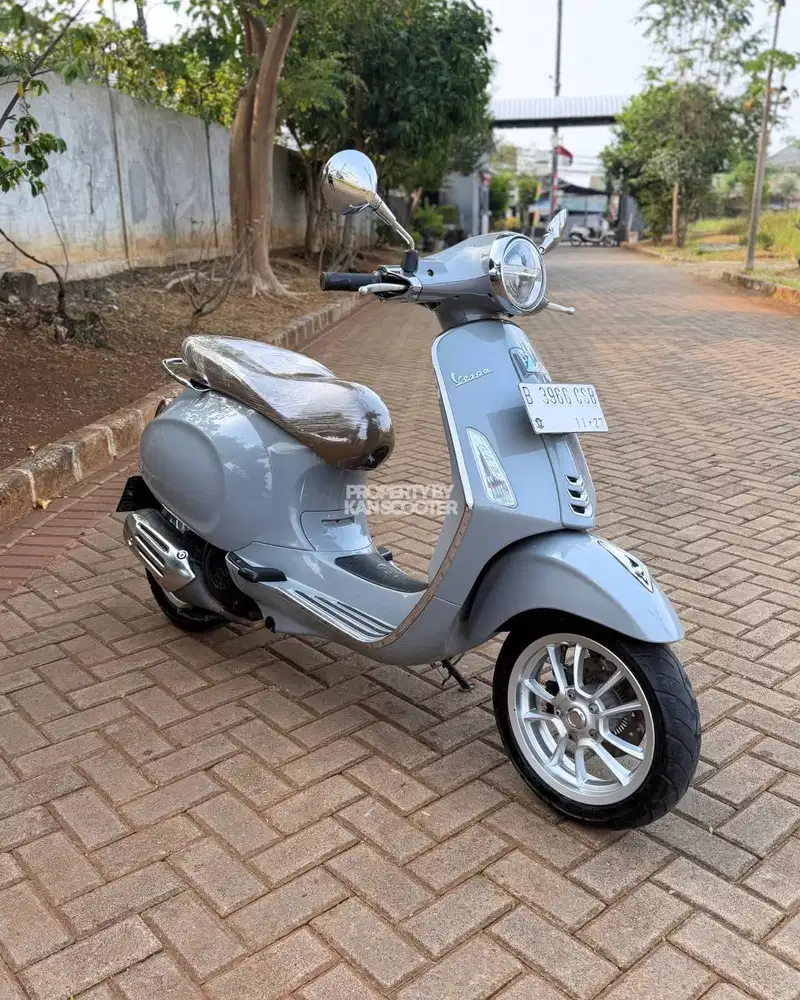 JUAL MURAH VESPA PRIMAVERA 150 iGET ABS FACELIFT 2022 MULUS