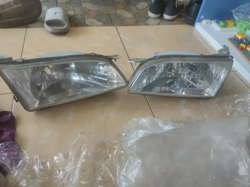 Headlamp / Lampu Depan + Knalpot Corolla 1.8