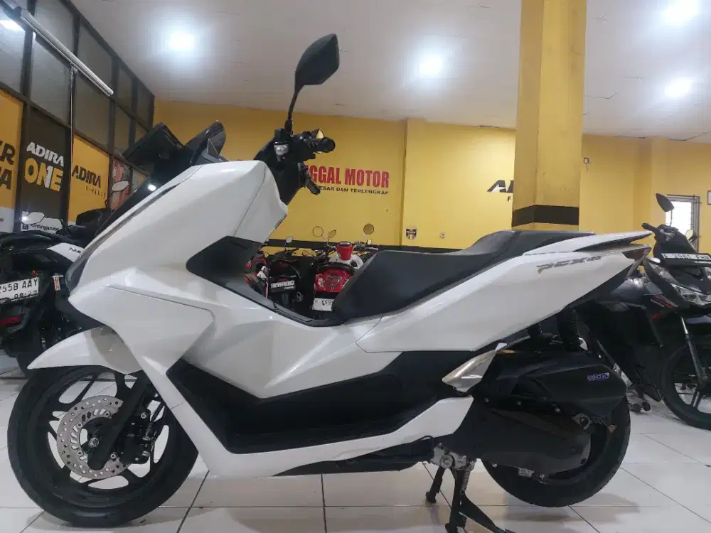 PCX 160 CBS KM LOW BARANG MULUS SIAP PAKAI