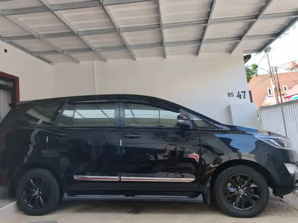 Innova Reborn v diesel metik