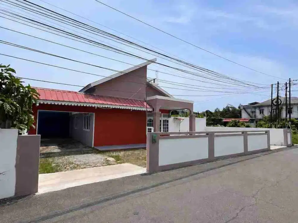 Rumah Pontianak dijual tanah super luas