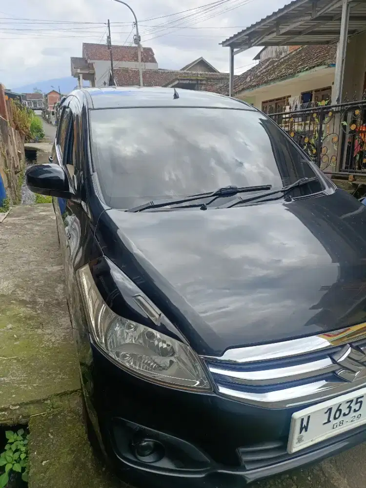 ERTIGA GL  2017
