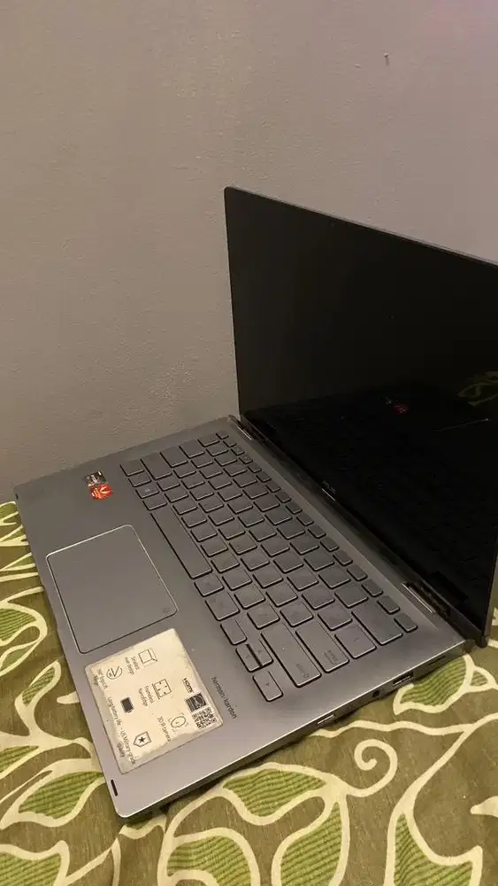 Asus zenbook flip 14inch UM462D