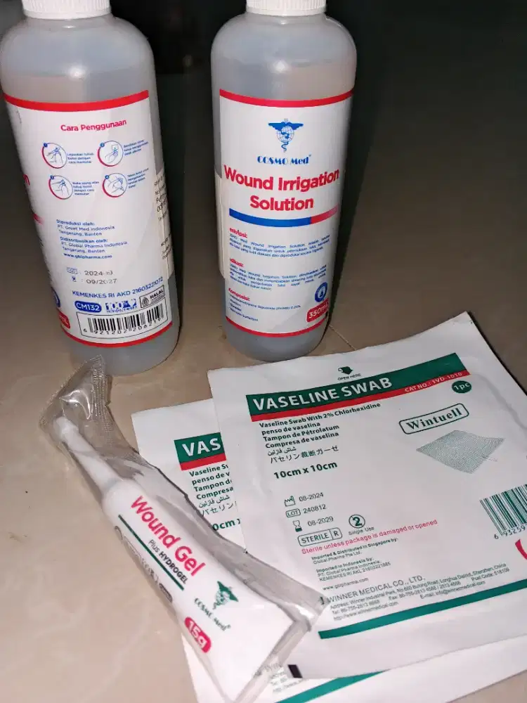 pembersih luka salep sm.vaselin baru