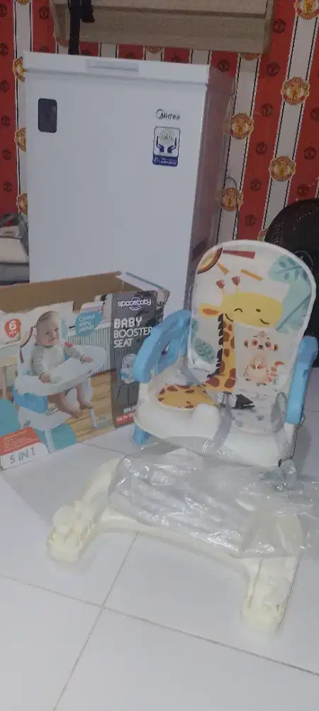 kursi makan bayi