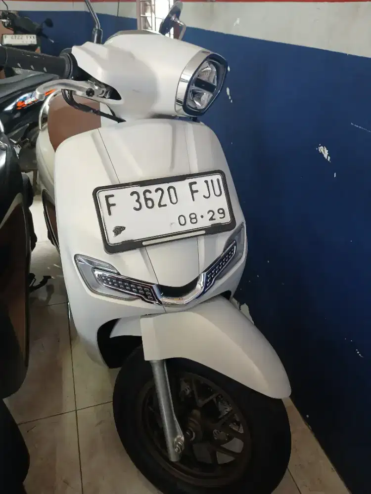 STYLO 160 ABS TAHUN 2024 PUTIH