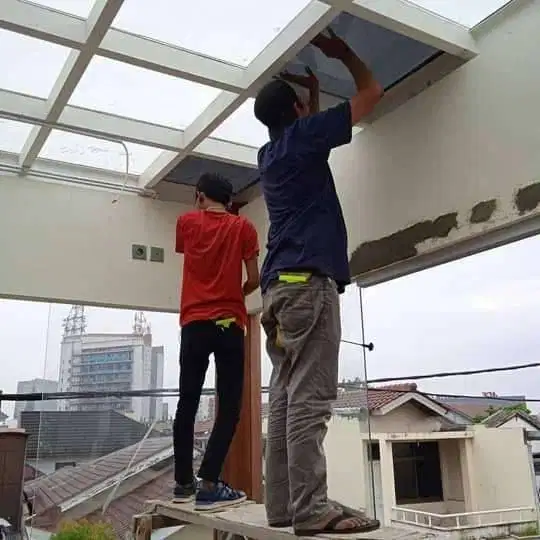 Aneka Kaca Film dan Sticker untuk kebutuhan Gedung, Perkantoran, hotel