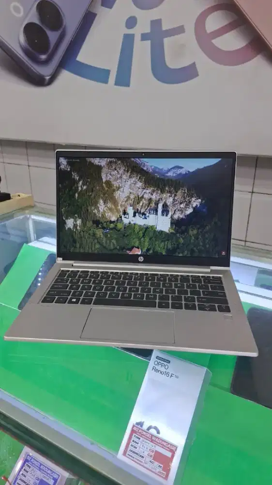 dijual cepat laptop editing bergaransi 5 tahun