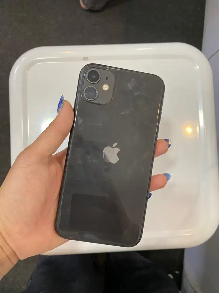 IPHONE 11 64GB FULLSET TERIMA TT KREDIT SERVIS