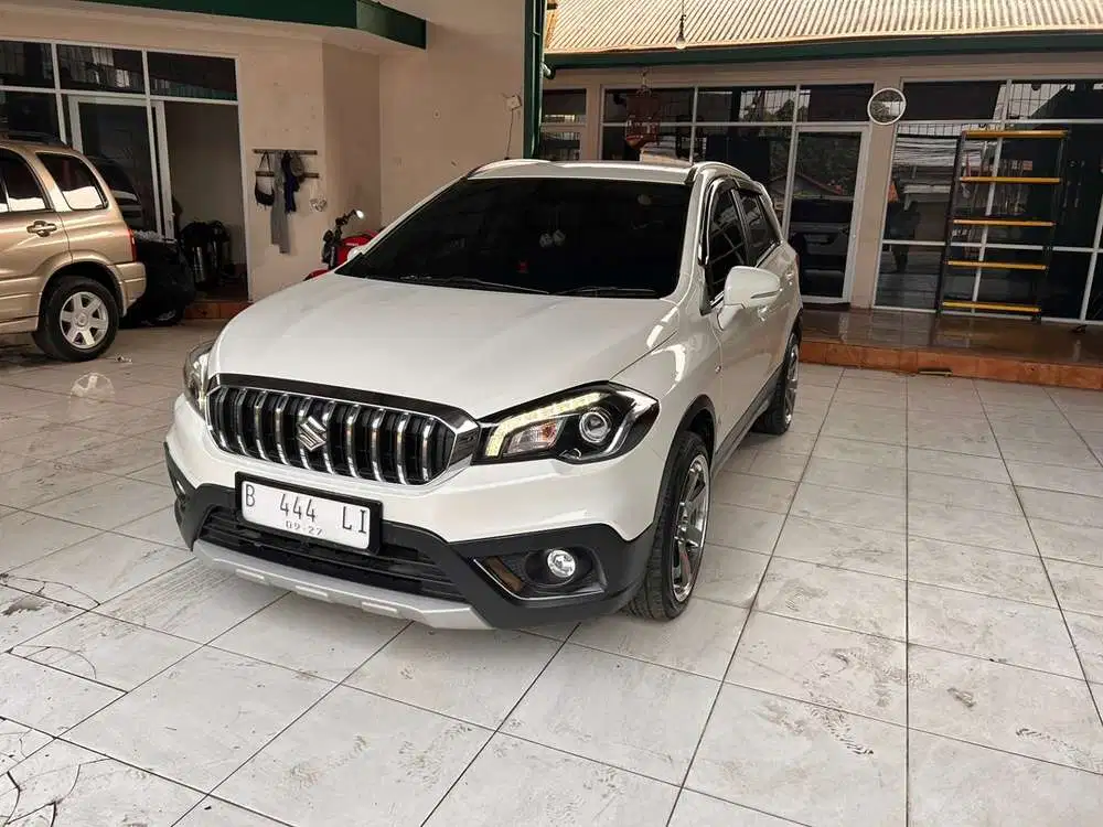 Suzuki SX4 2022 Bensin