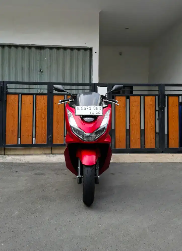 Honda PCX 160 ABS ISS (Tipe Tertinggi) MULUSSS Pajak Panjang